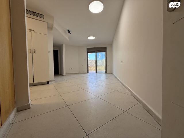 דירה, שדרות הנשיא השישי 16, קרית הלאום, ירושלים