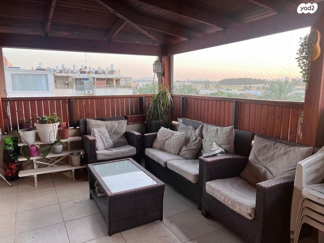 דופלקס, יואב דעי 4, גני אביב, לוד