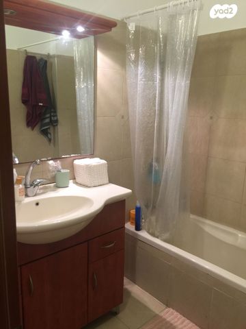 דירה, הפודים 23, נחלת גנים, רמת גן