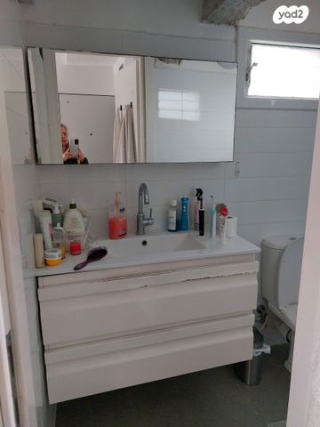 יחידת דיור, ש"י עגנון 35, הרצליה הירוקה, נווה עובד, הרצליה