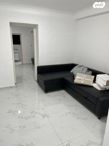 דירת גן, טולידאנו 86, שיכון א, טבריה