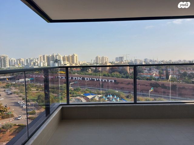 דירה, יצחק שמיר 17, רמת הדר, גבעת שמואל