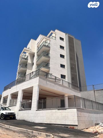 דירה, נווה מנחם בגין 1, רמת מנחם בגין, צפת