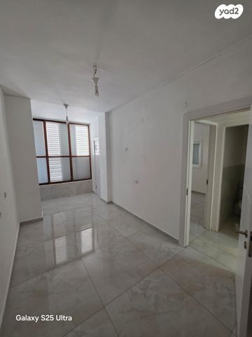 דירה, אריה שנקר 28, אגרובנק, חולון