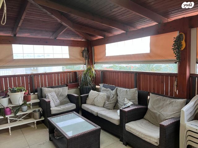 דופלקס, יואב דעי 4, גני אביב, לוד