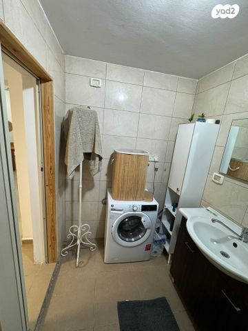 מרתף/ פרטר, התאנה 22, כפר אהרון הישנה, נס ציונה