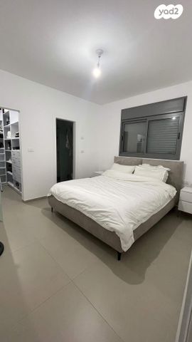 דירה, שדרות מנחם בגין 41, גבעת אולגה, חדרה