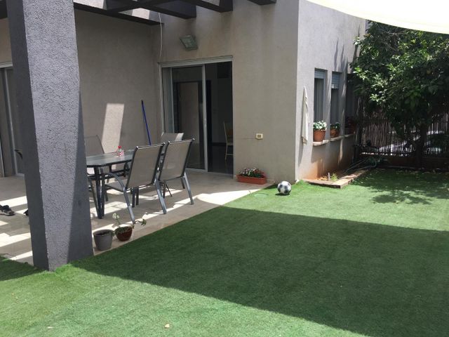 בית פרטי/ קוטג', העצמאות 37, הגבעה, אבן יהודה