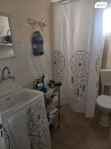 דירה, שדרות יצחק בן צבי 64, שאר העיר, קדימה צורן