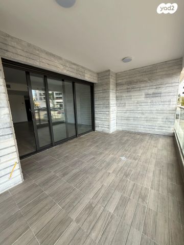 דירה, יונה וולך 7, גרין פארק החדשה, הוד השרון