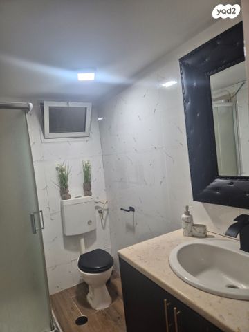 אברהם אבן שושן 59