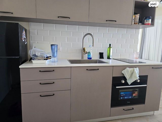 דירה, הרצל 75, שכונת בן גוריון, מרכז העיר ג', רמת גן