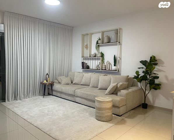 דירה, אהבת אדם 68, שרונה, כפר יונה