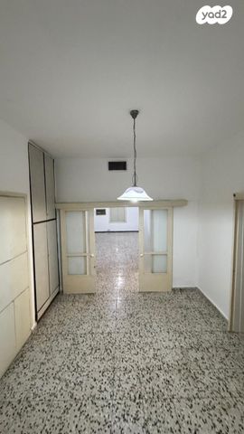 דירת גן, השיקמה 7, רמז, מערב ותיק, ראשון לציון