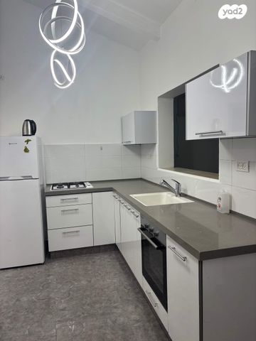 יחידת דיור, סעדיה נחום 34, טירת שלום, נס ציונה