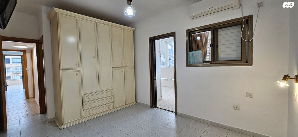 גג/ פנטהאוז, שקדיה 13, שכונת גפן, רמת גן