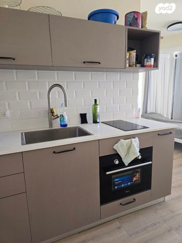 דירה, הרצל 75, שכונת בן גוריון, מרכז העיר ג', רמת גן