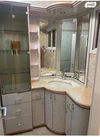 דירה, יסמין 4, האירוסים, כרמיאל