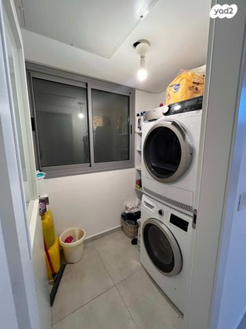 דירה, שדרות ההגשמה 11, בצוותא, חריש