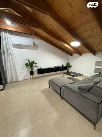 יחידת דיור, ניסנית 22, ברנע, אשקלון