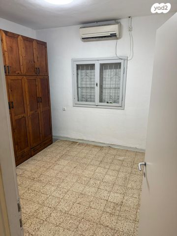 בית פרטי/ קוטג', הדקל 1, שיכון ותיקים, חולון