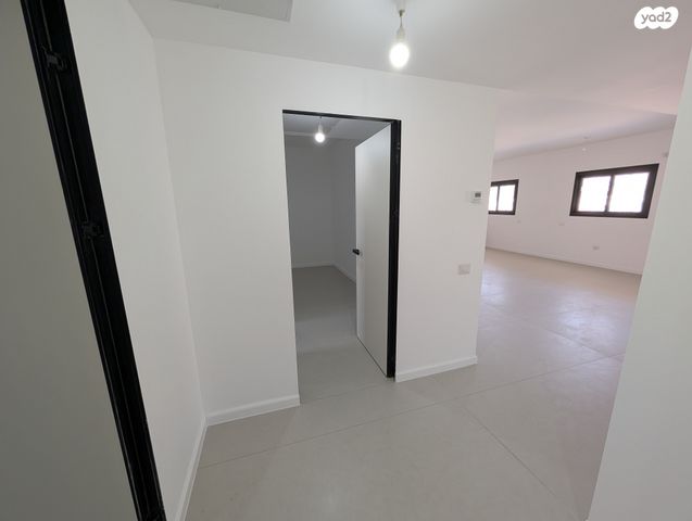 דירה, דרך הערבה 33, אזור תעשייה, אילת