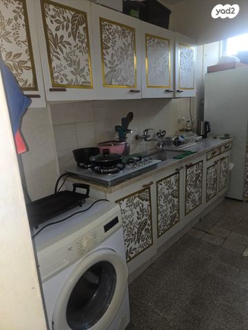 דירה, שדרות יצחק בן צבי 64, שאר העיר, קדימה צורן