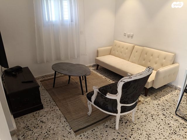 יחידת דיור, עולי הגרדום 99, שיכון ב, כפר יונה