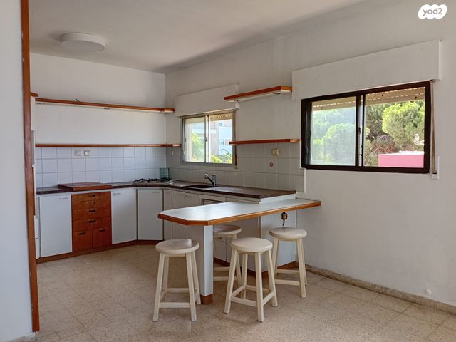 דירה, זמנהוף 31, אחוזה, חיפה