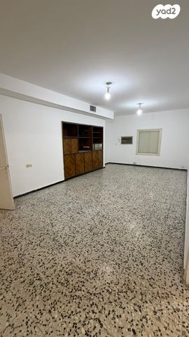 דירת גן, השיקמה 7, רמז, מערב ותיק, ראשון לציון