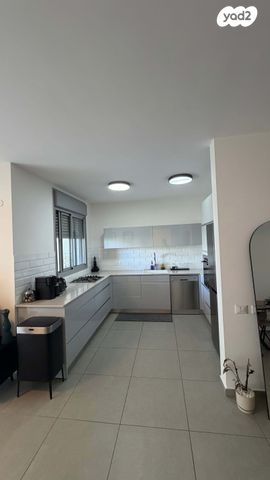 דירה, אהבת אדם 58, שרונה, כפר יונה