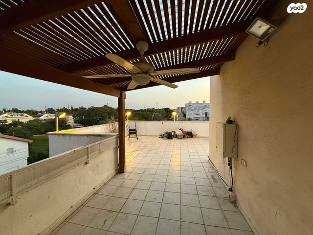 דופלקס, דובנוב 8, מרכז דרום, רעננה