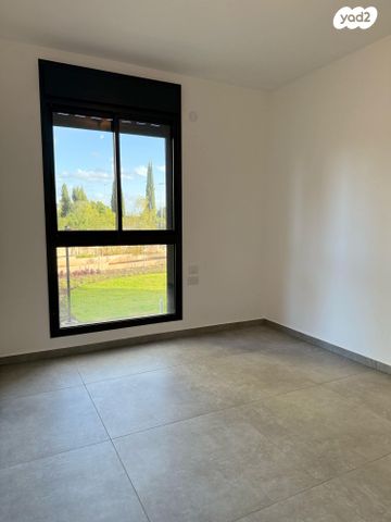 דירה, יונה וולך 7, גרין פארק החדשה, הוד השרון