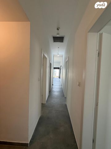 גג/ פנטהאוז, ליבנה 30, יצחק שמיר, נהריה