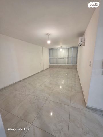 דירה, אריה שנקר 28, אגרובנק, חולון