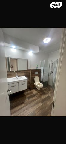 דירת גן, ז'בוטינסקי 14, צור שלום, קרית ביאליק