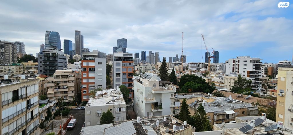 גג/ פנטהאוז, שקדיה 13, שכונת גפן, רמת גן