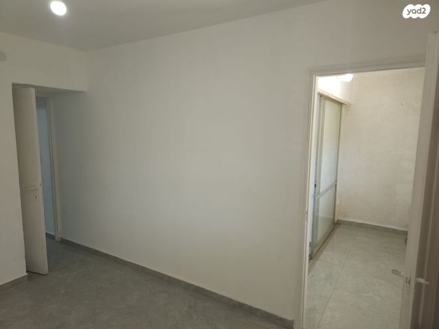 דירה, אבן גבירול 11, רובע ב', אשדוד