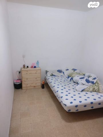 דירת גן, חננאל 27, קטמונים, ירושלים