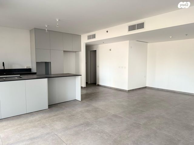 דירה, יונה וולך 7, גרין פארק החדשה, הוד השרון