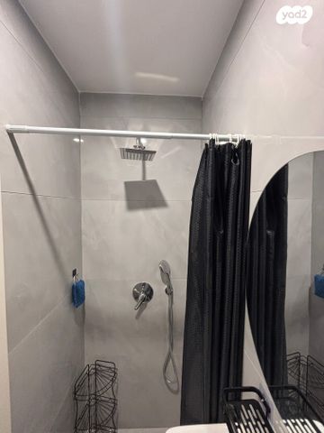 גנרל פייר קניג 29