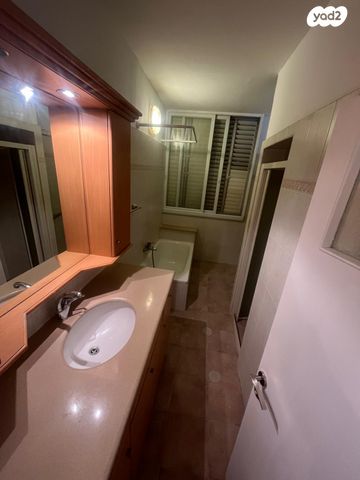 דירה, אבשלום 1, אברמוביץ', ראשון לציון