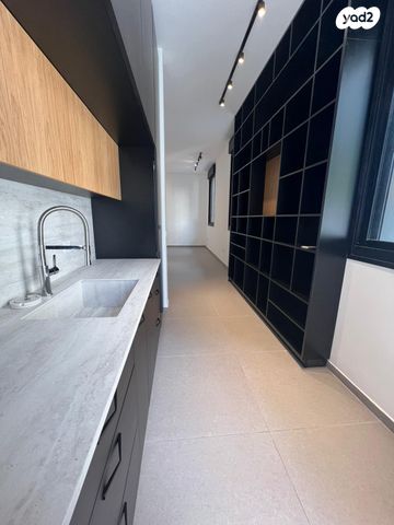 דירת גן, ישראל ב"ק 11, מונטיפיורי, הרכבת, תל אביב יפו