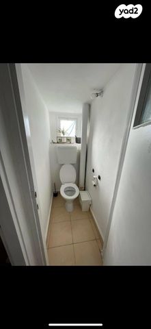 דירה, יוסף טרומפלדור 15, אושיות, רחובות