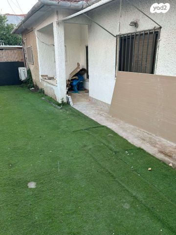 בית פרטי/ קוטג', וייצמן 18, שאר העיר, קרית עקרון