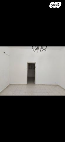 בית פרטי/ קוטג', הנביאים 68, נאות יהודית ונווה ארזים, חולון