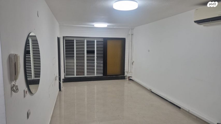 דירה, הר הצופים 26, קרית שרת מזרח, חולון