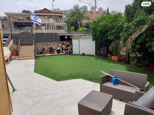 דו משפחתי, הנביאים 30, בן גוריון, טבריה