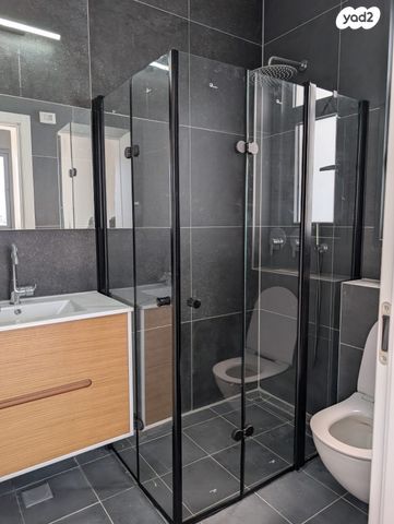 דירה, דרך זאב ז'בוטינסקי 10, לב המושבה / מרכז העיר, פתח תקווה