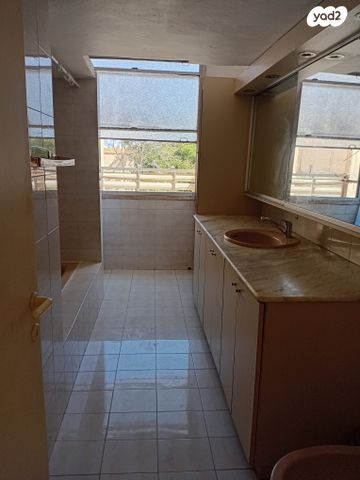 דירה, זמנהוף 31, אחוזה, חיפה